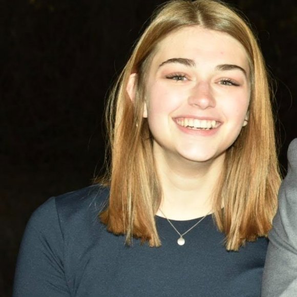 Meet your Posher, Mikayli - Picture 1 of 1